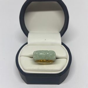 Solid 14kt Yellow Gold Jade Ring